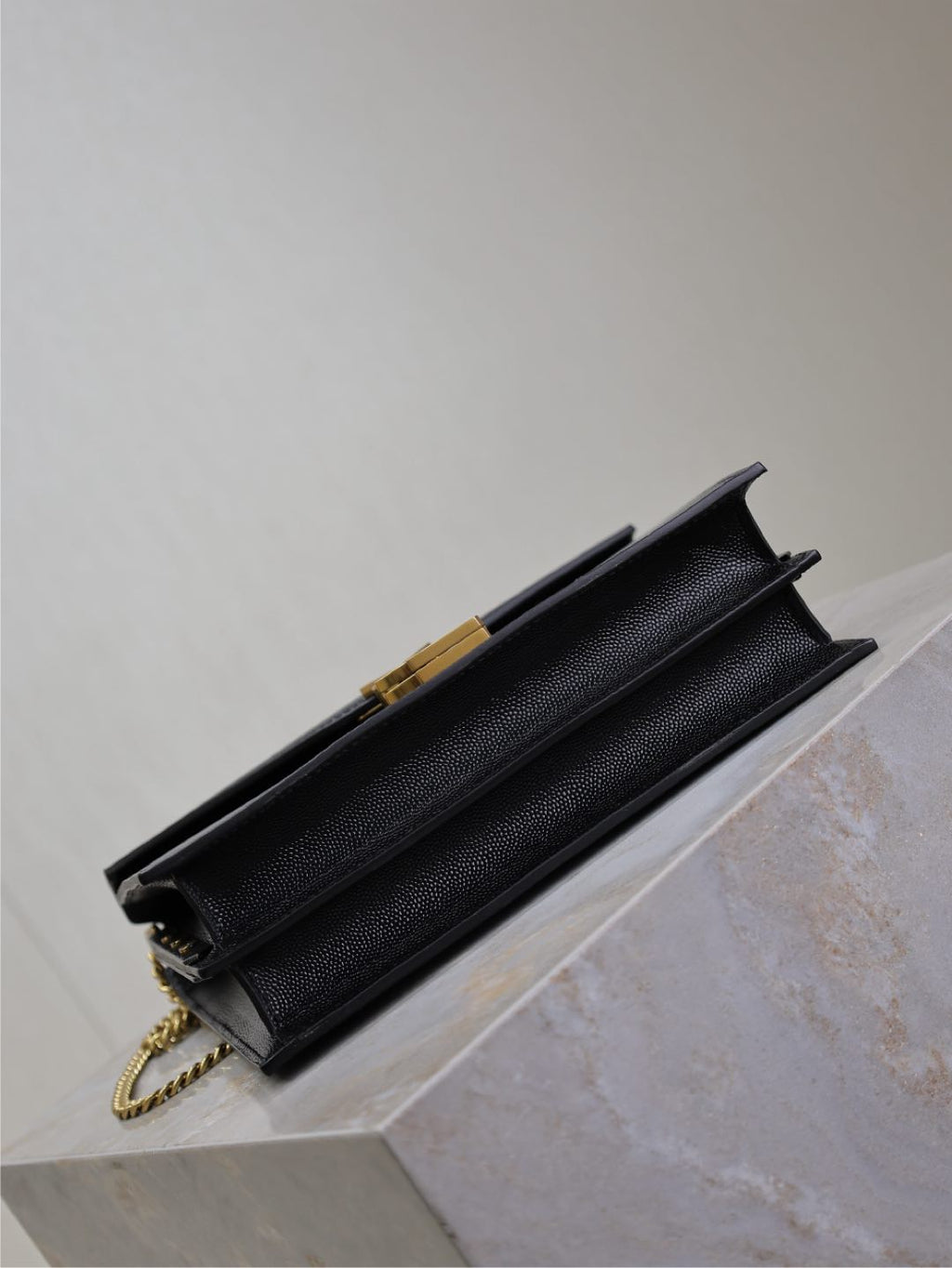 SAINT LAURENT CASSANDRA CHAIN BAG 22 IN BLACK CAVIAR PATTERN CALFSKIN GOLD HARDWARE