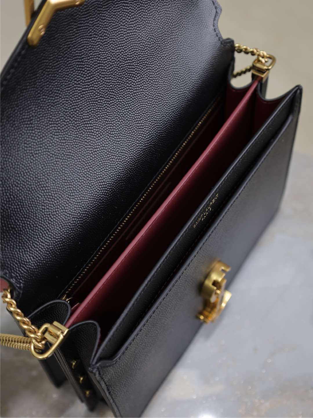 SAINT LAURENT CASSANDRA CHAIN BAG 22 IN BLACK CAVIAR PATTERN CALFSKIN GOLD HARDWARE