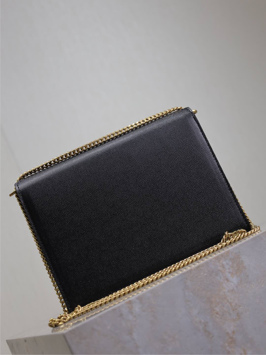 SAINT LAURENT CASSANDRA CHAIN BAG 22 IN BLACK CAVIAR PATTERN CALFSKIN GOLD HARDWARE