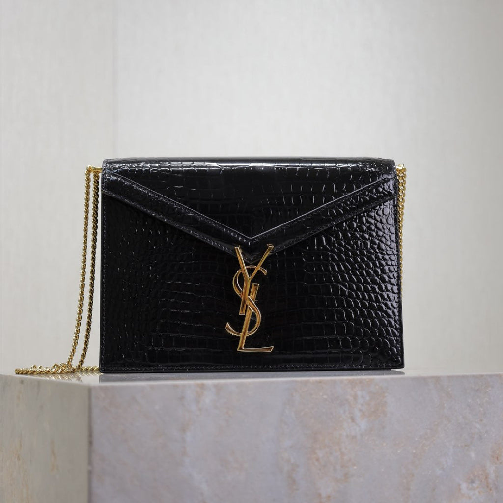 SAINT LAURENT CASSANDRA CHAIN BAG 22 IN BLACK CROCODILE PATTERN CALFSKIN GOLD HARDWARE