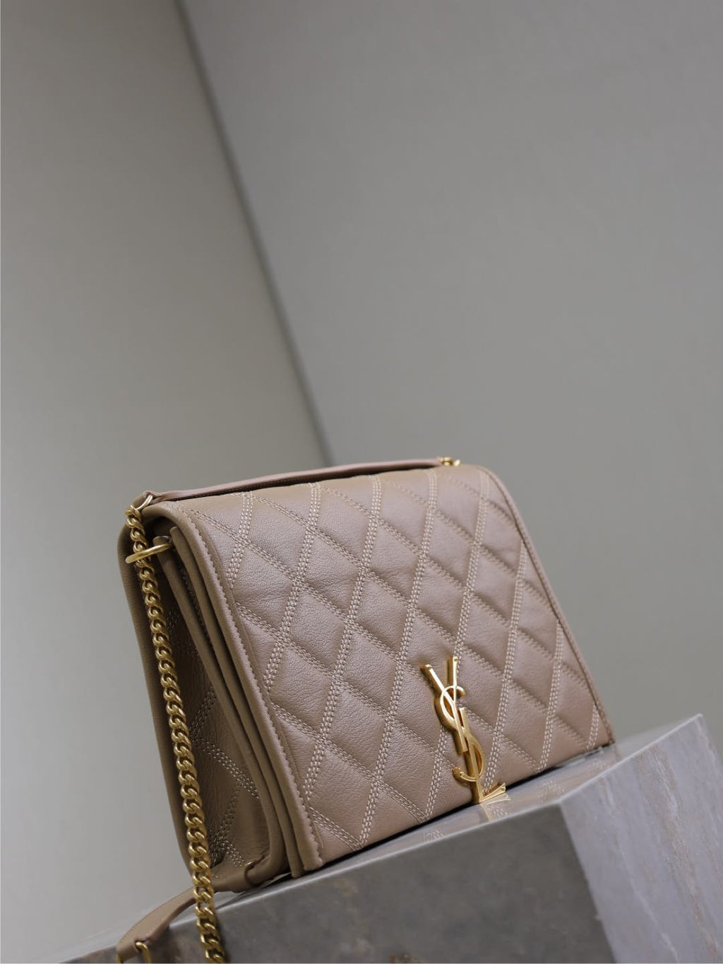 SAINT LAURENT BECKY 25 IN MEDIUM BROWN QUILTED LAMBSKIN GOLD HARDWARE