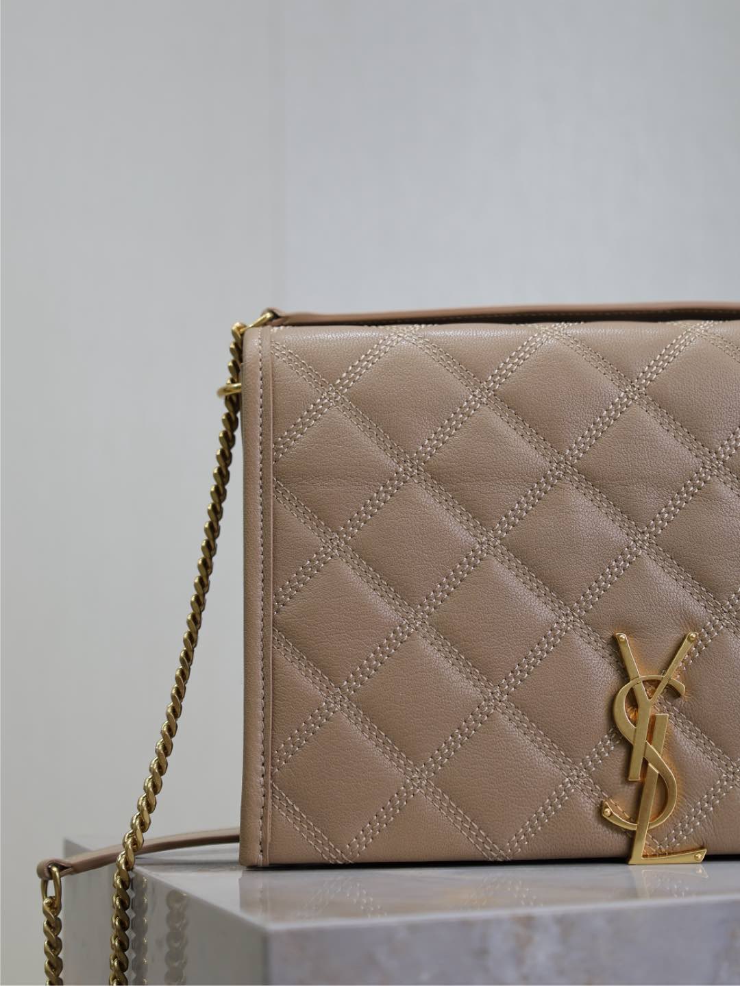 SAINT LAURENT BECKY 25 IN MEDIUM BROWN QUILTED LAMBSKIN GOLD HARDWARE