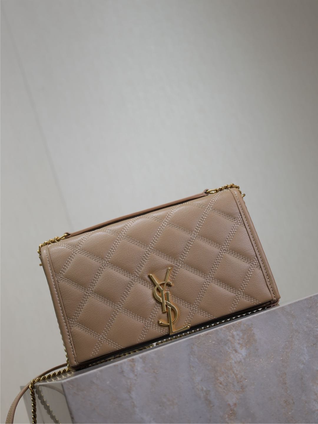 SAINT LAURENT BECKY 22 IN MEDIUM BROWN QUILTED LAMBSKIN GOLD HARDWARE