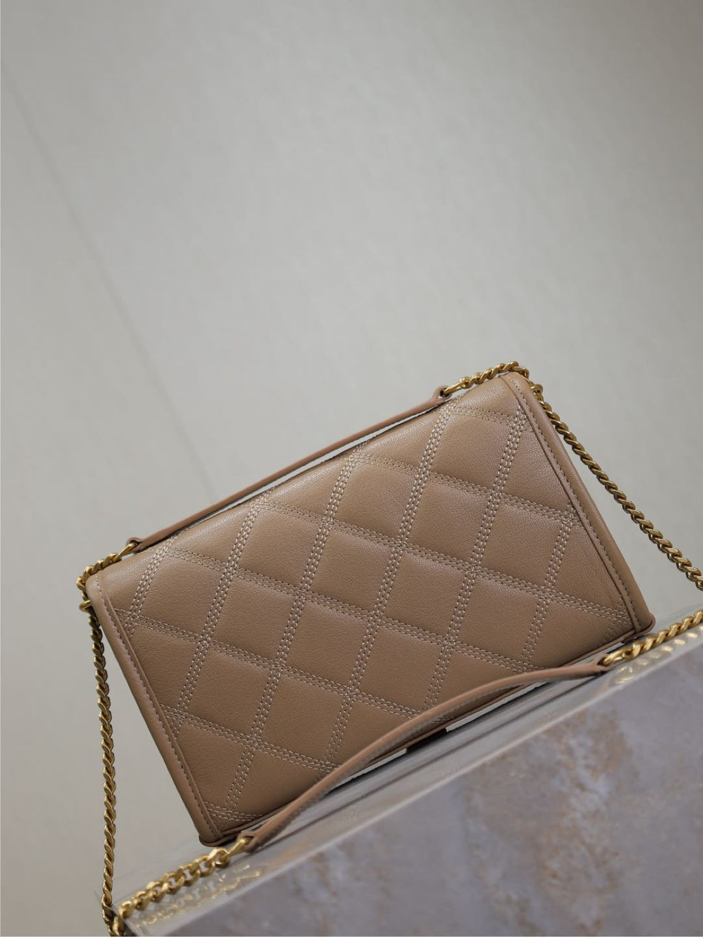 SAINT LAURENT BECKY 22 IN MEDIUM BROWN QUILTED LAMBSKIN GOLD HARDWARE