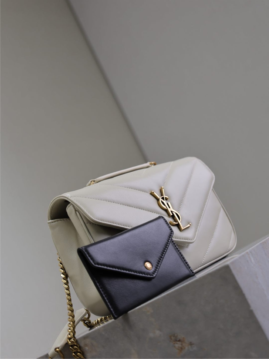 SAINT LAURENT LOULOU SMALL 24 IN WHITE SHEEPSKIN GOLD HARDWARE