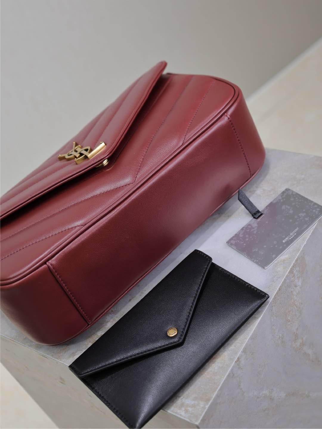 SAINT LAURENT LOULOU MEDIUM 29 IN BURGUNDY RED SHEEPSKIN GOLD HARDWARE