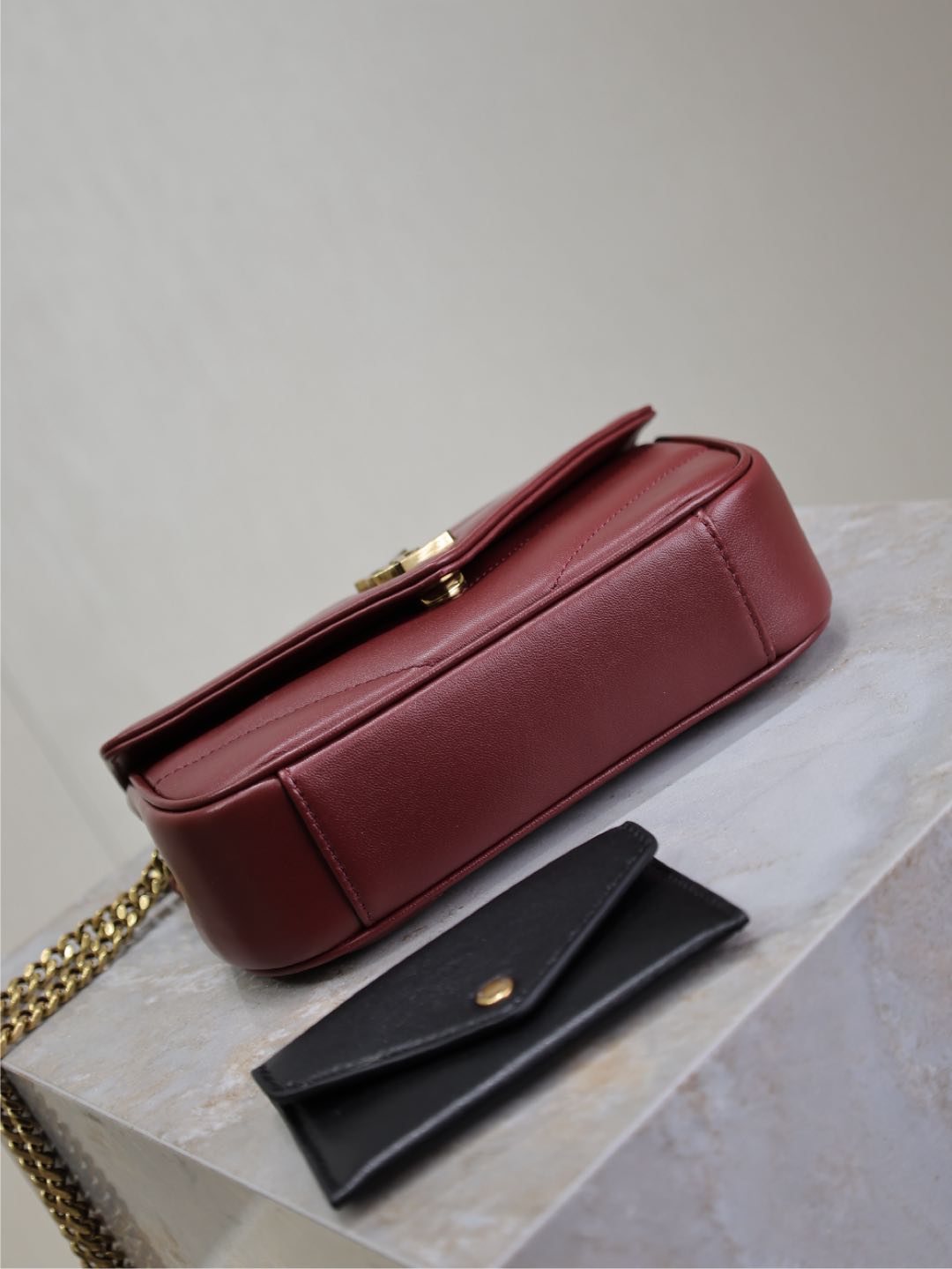SAINT LAURENT LOULOU MINI 20 IN BURGUNDY RED SHEEPSKIN GOLD HARDWARE