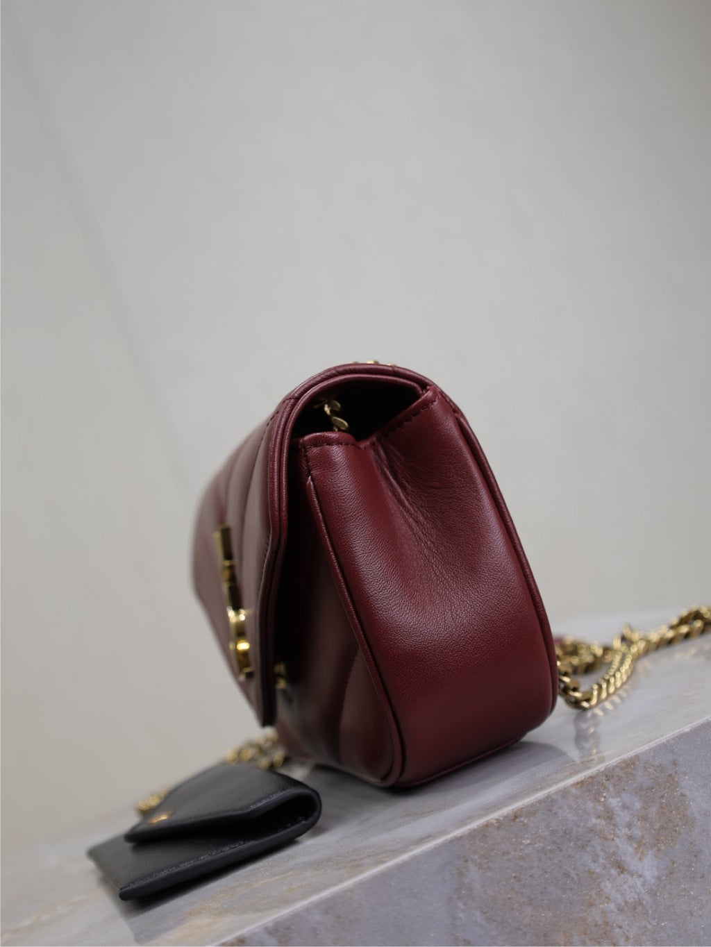 SAINT LAURENT LOULOU MINI 20 IN BURGUNDY RED SHEEPSKIN GOLD HARDWARE
