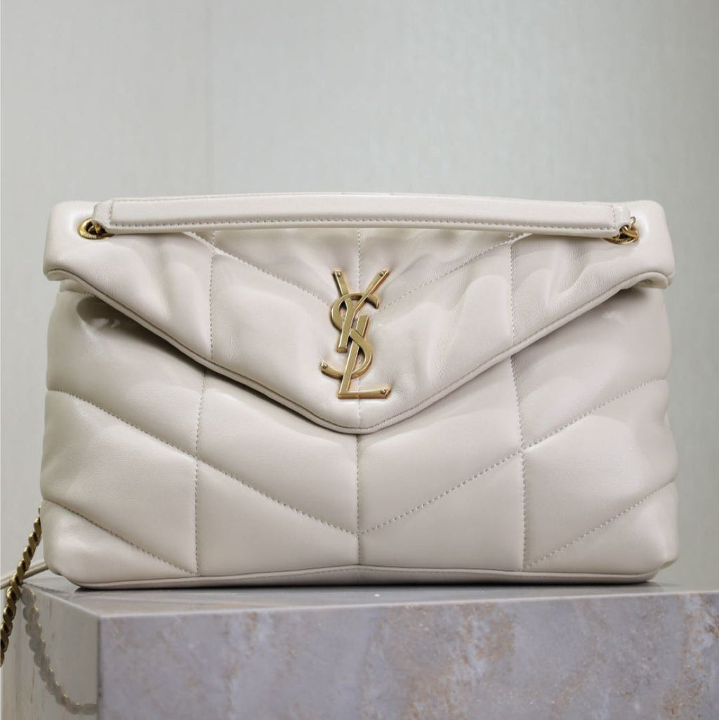 SAINT LAURENT YSL 25S LOULOU PUFFER GM 35 IN BLANC VINTAGE CALFSKIN GOLD HARDWARE