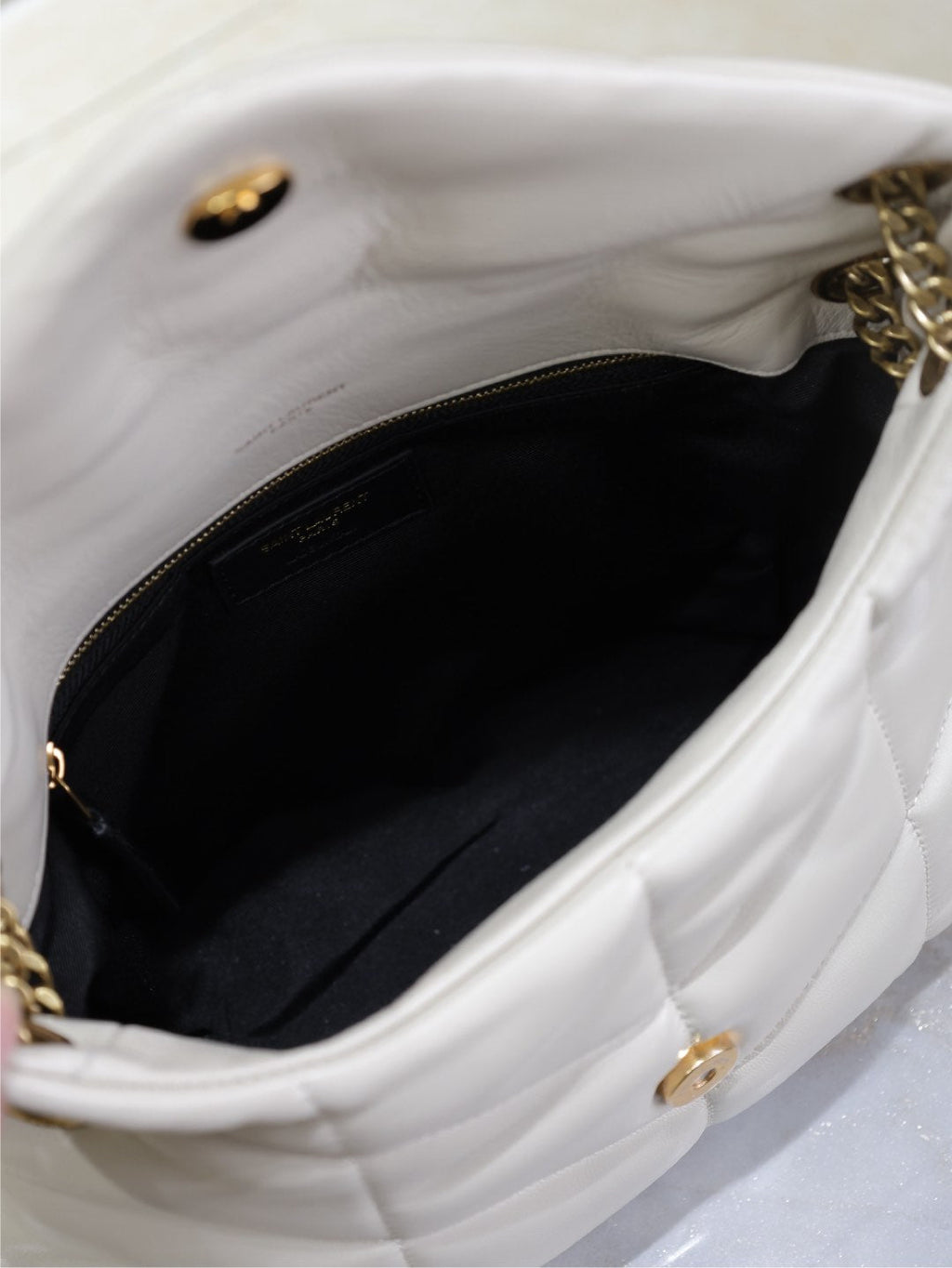 SAINT LAURENT YSL 25S LOULOU PUFFER MM 29 IN BLANC VINTAGE CALFSKIN GOLD HARDWRE