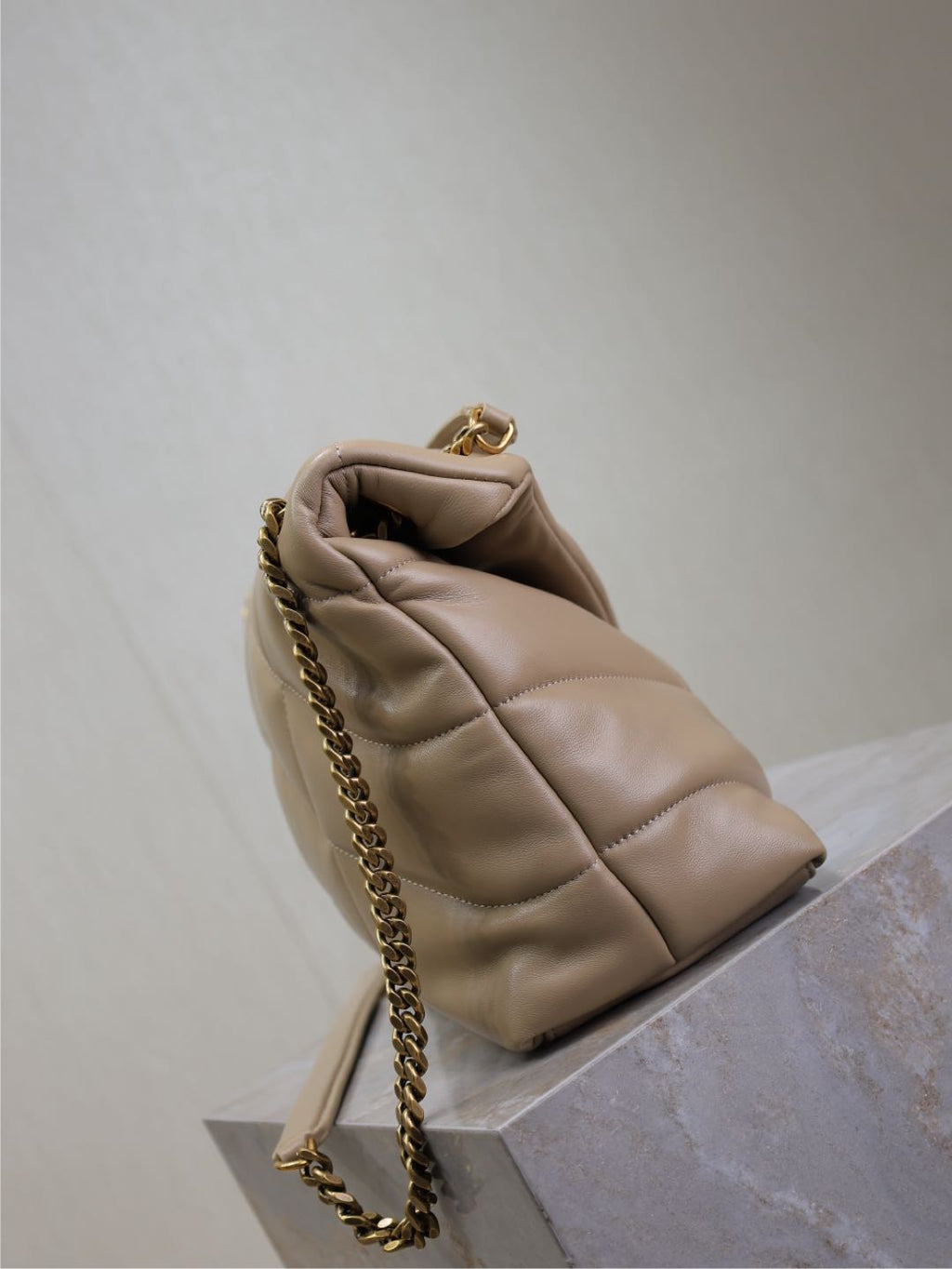 SAINT LAURENT YSL 25S LOULOU PUFFER GM 35 IN BROWN CALFSKIN GOLD HARDWRE