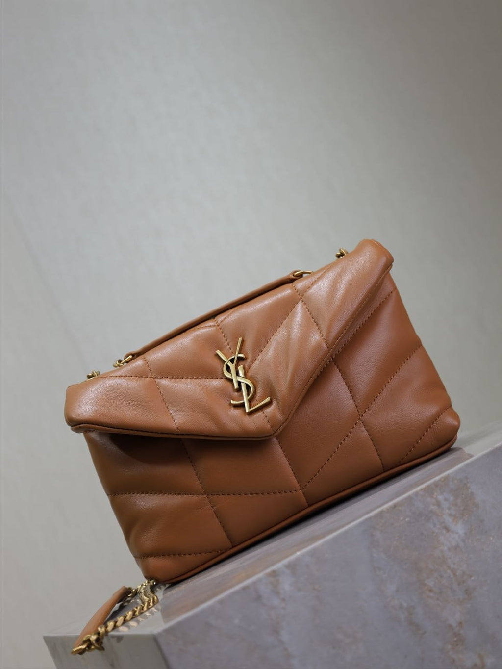 SAINT LAURENT YSL 25S LOULOU PUFFER MINI 23 IN CARAMEL CALFSKIN GOLD HARDWARE