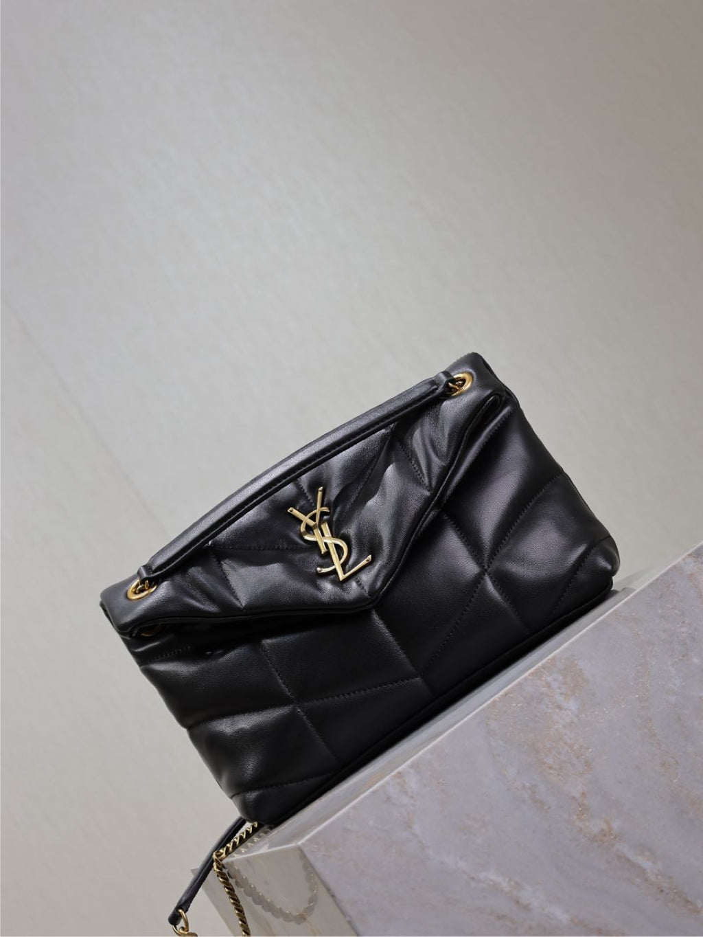 SAINT LAURENT YSL 25S LOULOU PUFFER MM 29 IN BLACK CALFSKIN GOLD HARDWRE