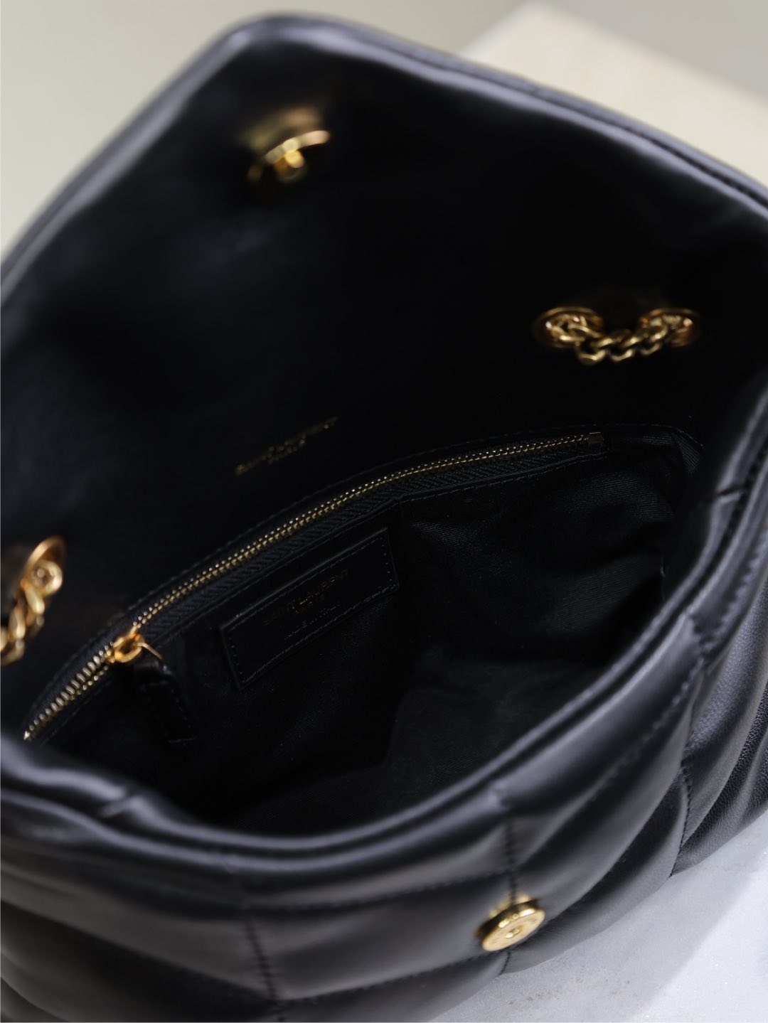 SAINT LAURENT YSL 25S LOULOU PUFFER MINI 23 IN BLACK CALFSKIN GOLD HARDWRE