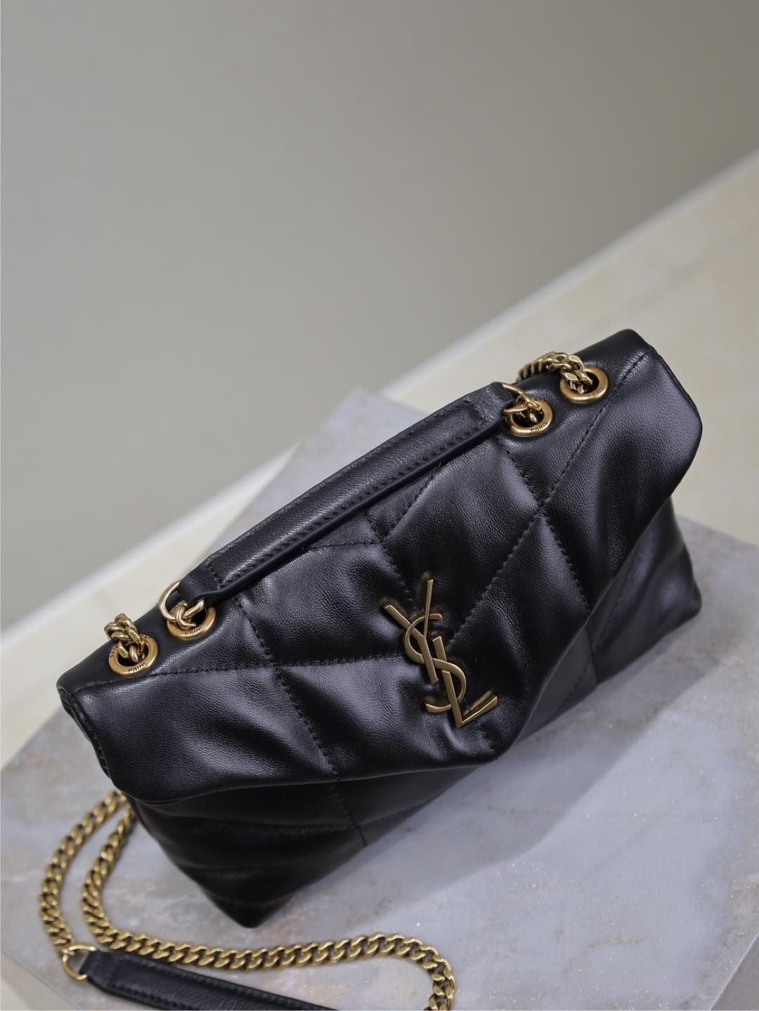 SAINT LAURENT YSL 25S LOULOU PUFFER MINI 23 IN BLACK CALFSKIN GOLD HARDWARE