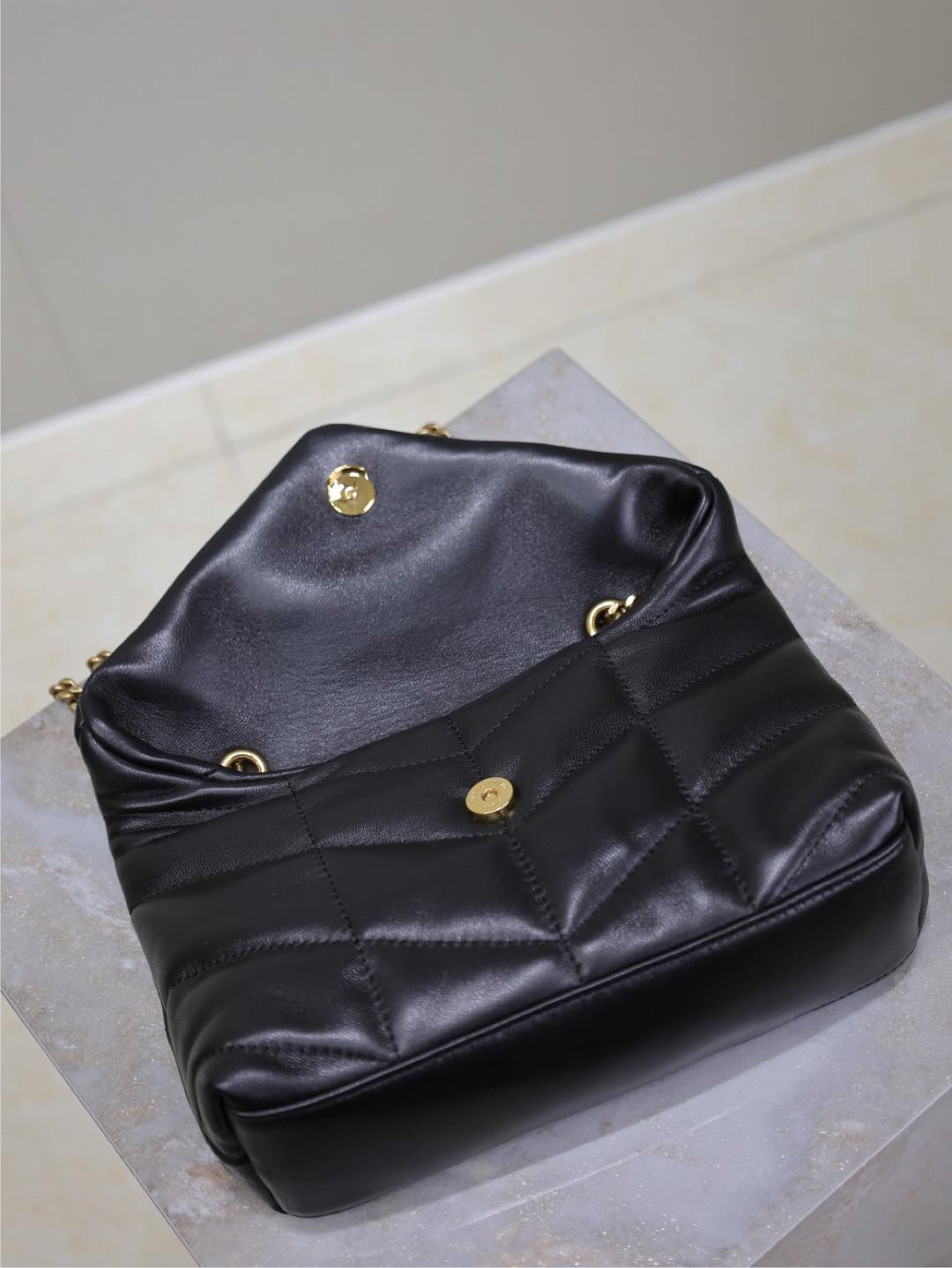 SAINT LAURENT YSL 25S LOULOU PUFFER MINI 23 IN BLACK CALFSKIN GOLD HARDWRE