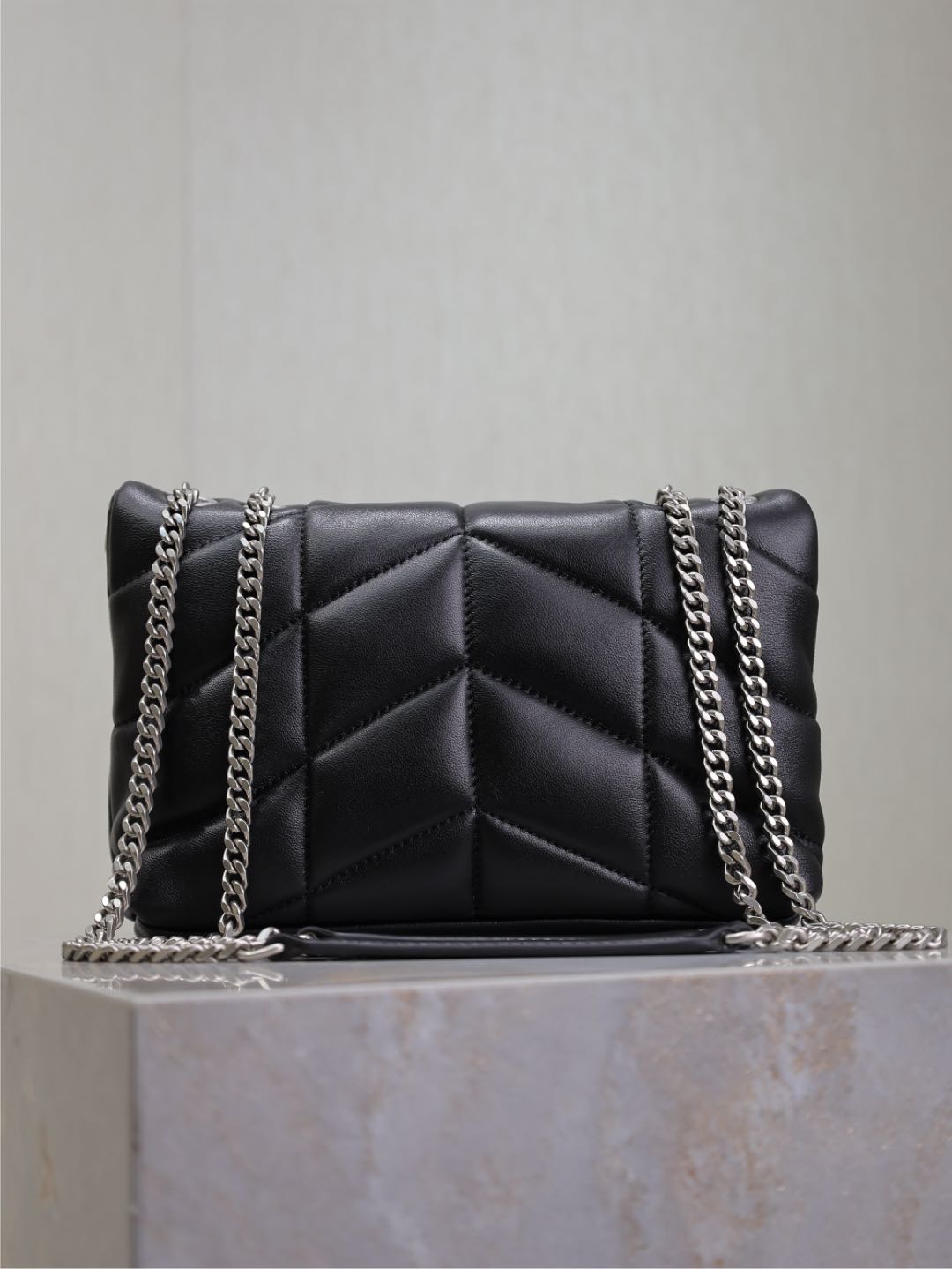 SAINT LAURENT YSL 25S LOULOU PUFFER MINI 23 IN BLACK CALFSKIN SILVER HARDWRE