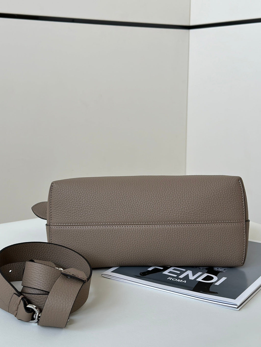 FENDI BY THE WAY SELLERIA LARGE 29 BAG IN CEDAR BROWN CALFSKIN