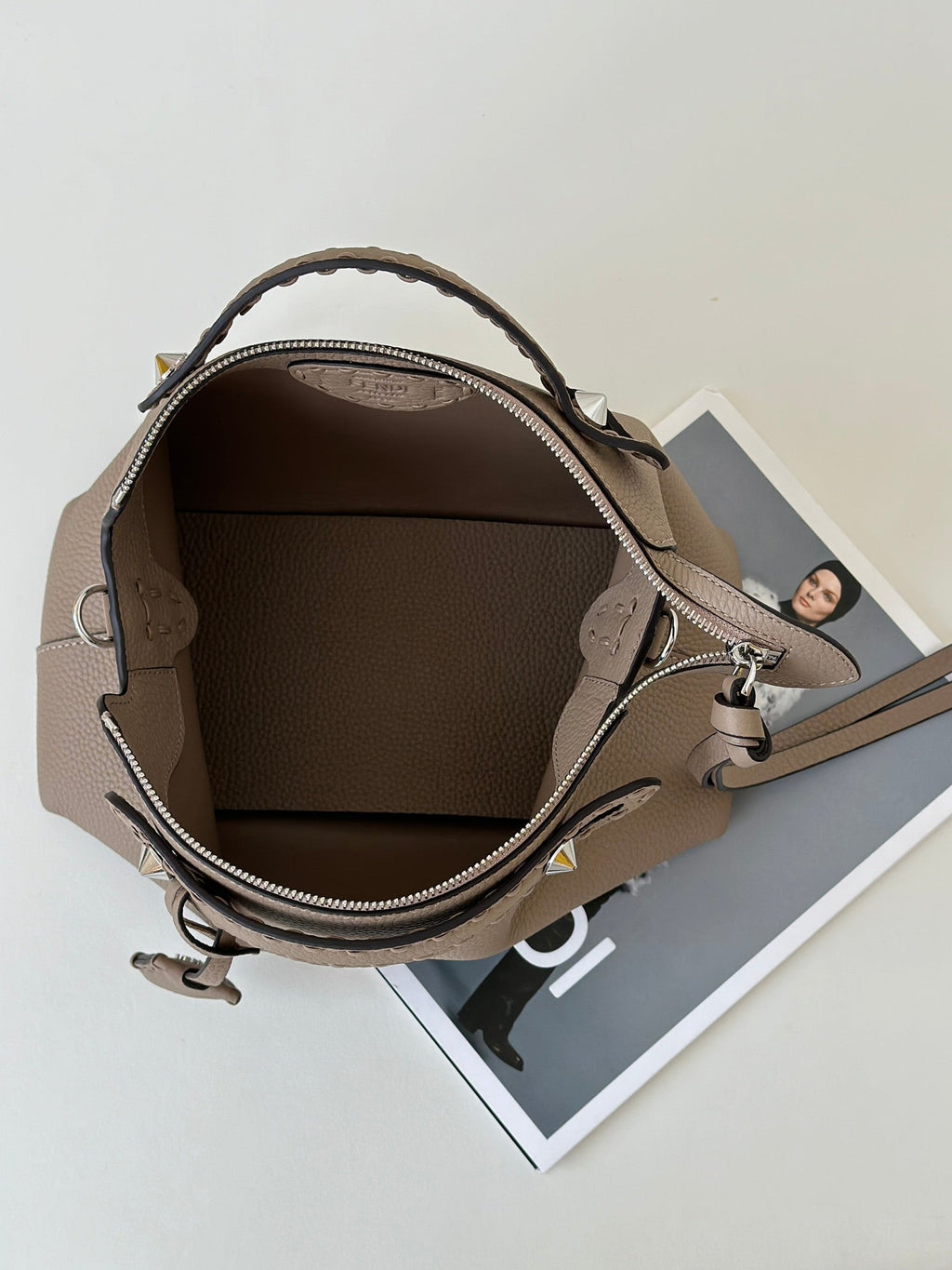 FENDI BY THE WAY SELLERIA LARGE 29 BAG IN CEDAR BROWN CALFSKIN