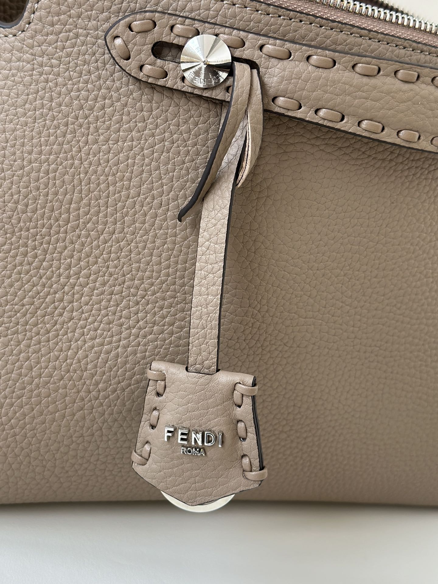 FENDI BY THE WAY SELLERIA LARGE 29 BAG IN CEDAR BROWN CALFSKIN
