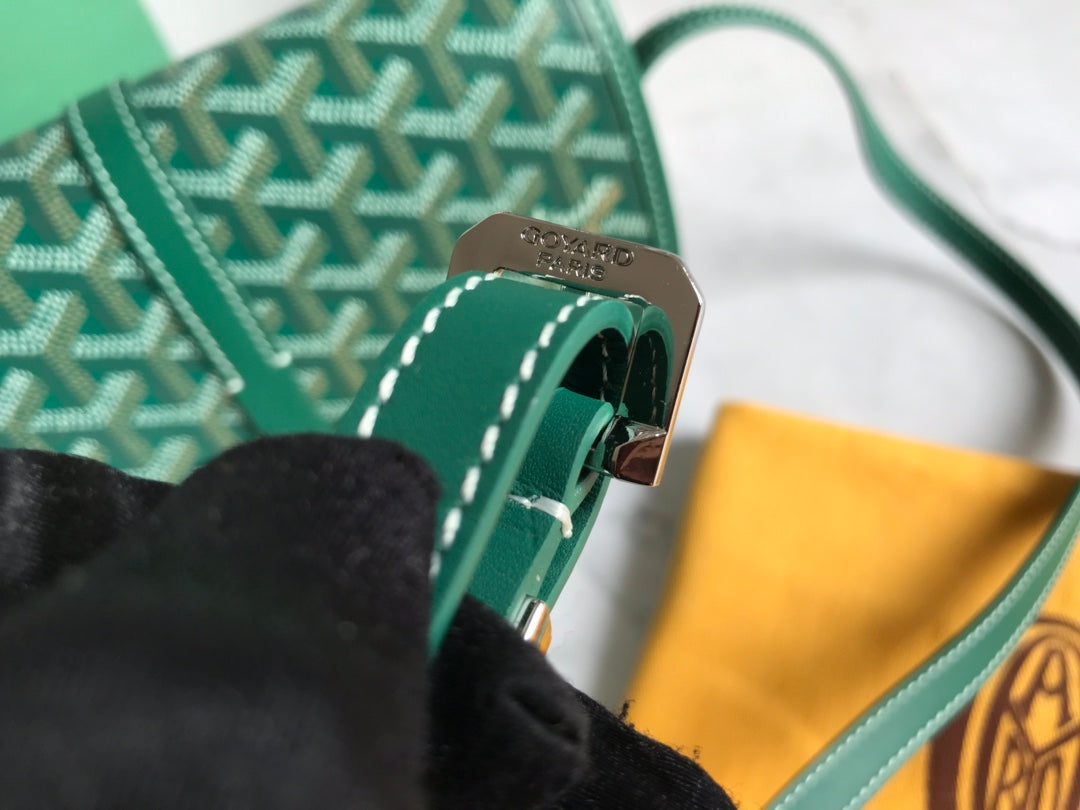 GOYARD BELVEDERE PM BAG 21CM GREEN CANVAS