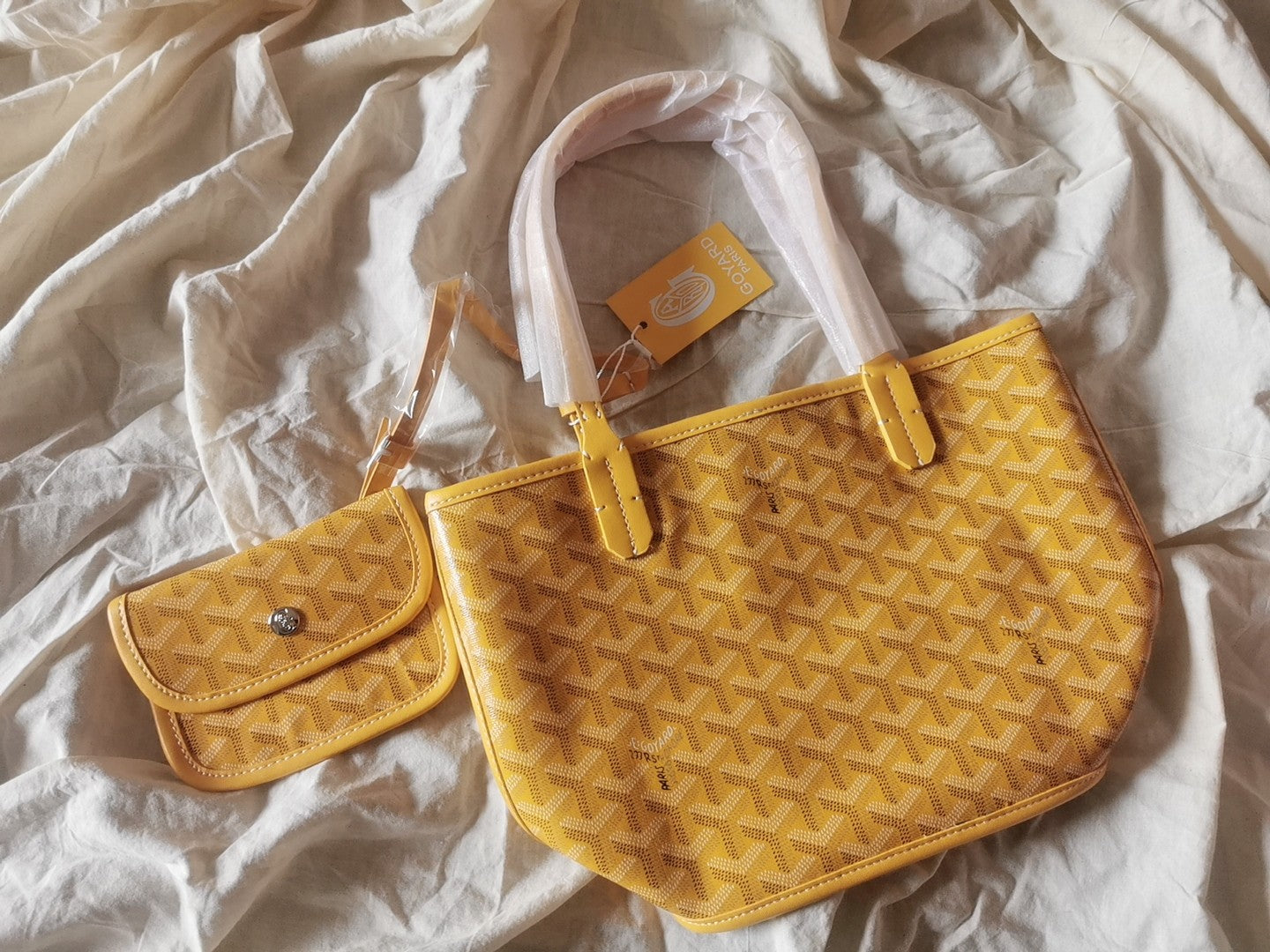 GOYARD MINI HOBO BOHEME 38CM YELLOW CANVAS