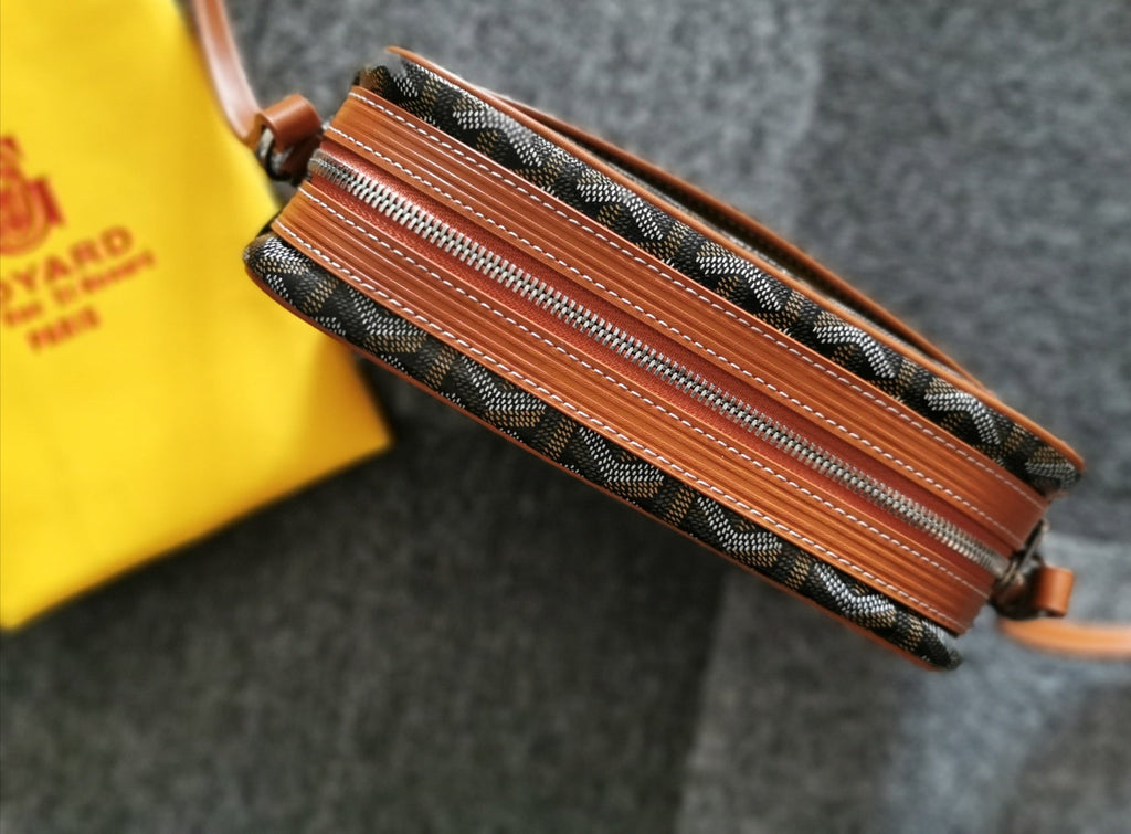 GOYARD CAP-VERT PM BAG 23X8X14CM BLACK AND TAN CANVAS