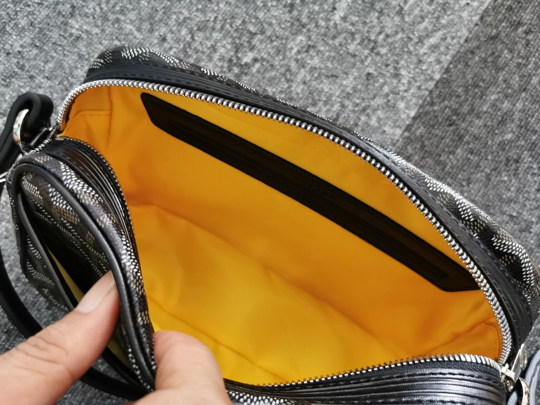 GOYARD CAP-VERT PM BAG 23X8X14CM BLACK CANVAS