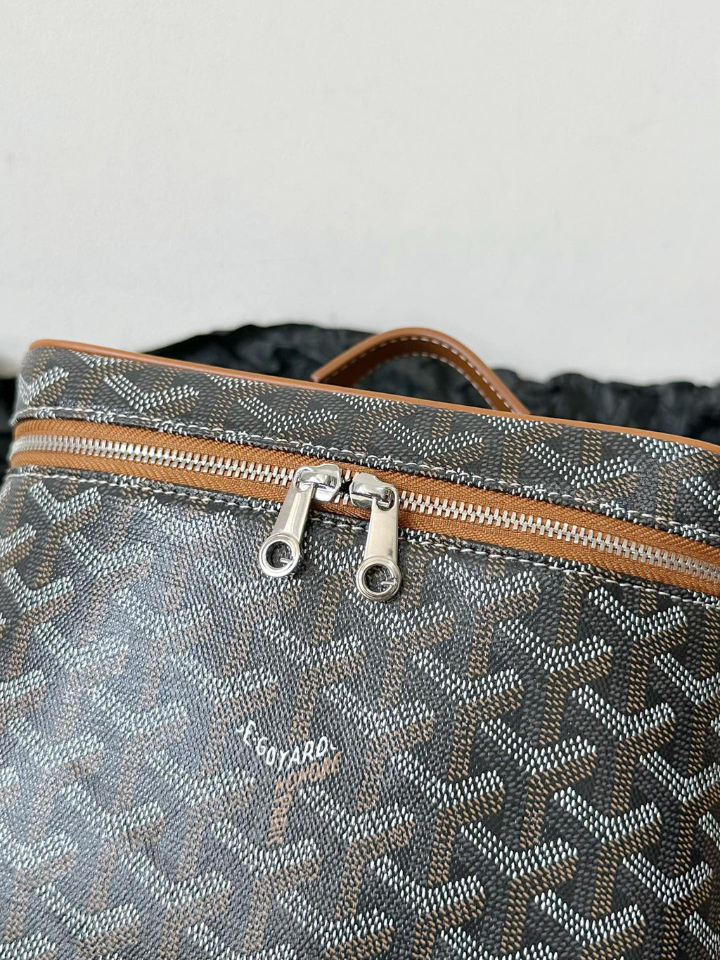 GOYARD GOYA MAKEUP BOX BAG 20CM BLACK AND TAN CANVAS