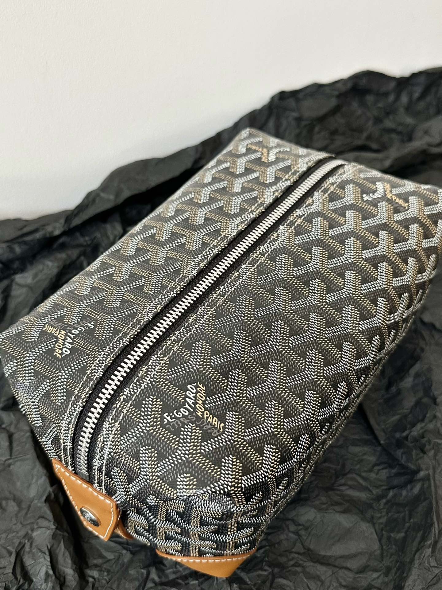 GOYARD GOYA COSMETIC BAG 24CM BLACK AND TAN CANVAS