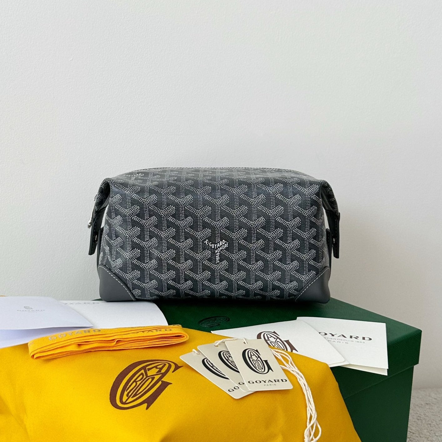 GOYARD GOYA COSMETIC BAG 24CM GREY CANVAS